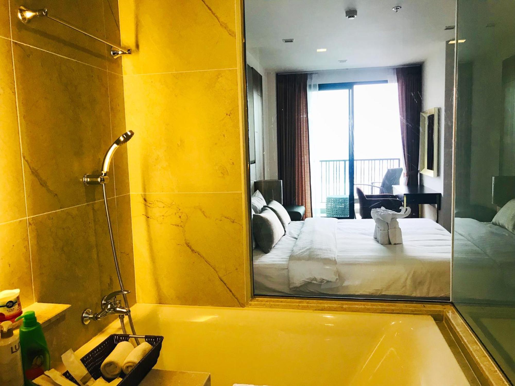 The Astra Suites Chiang Mai Eksteriør billede