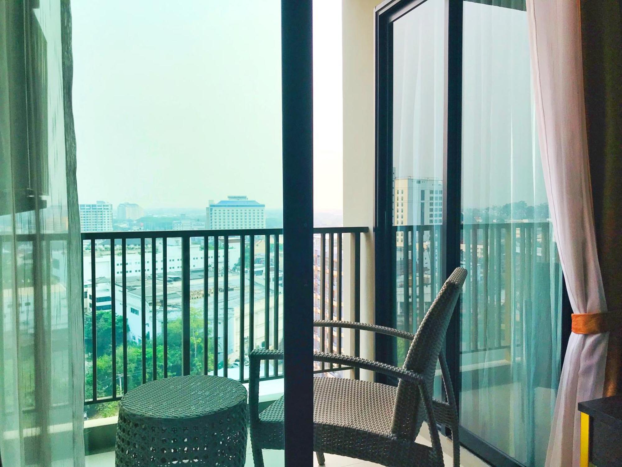 The Astra Suites Chiang Mai Eksteriør billede