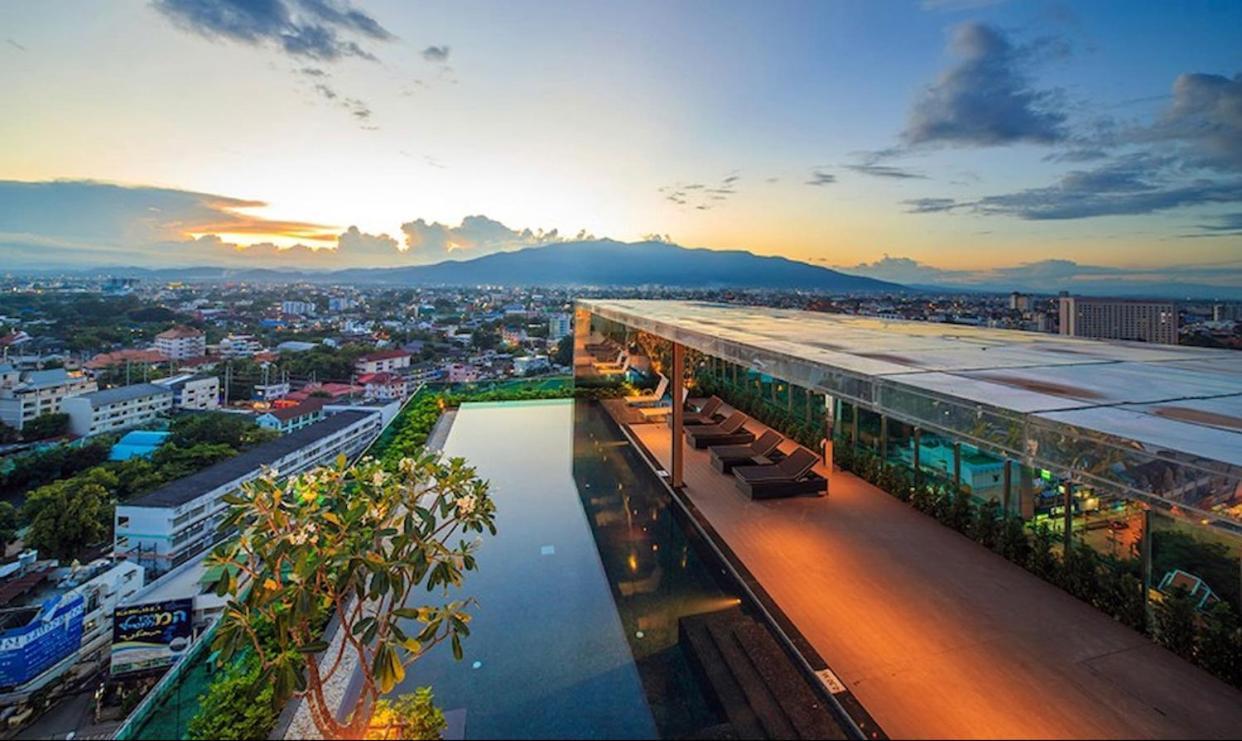 The Astra Suites Chiang Mai Eksteriør billede