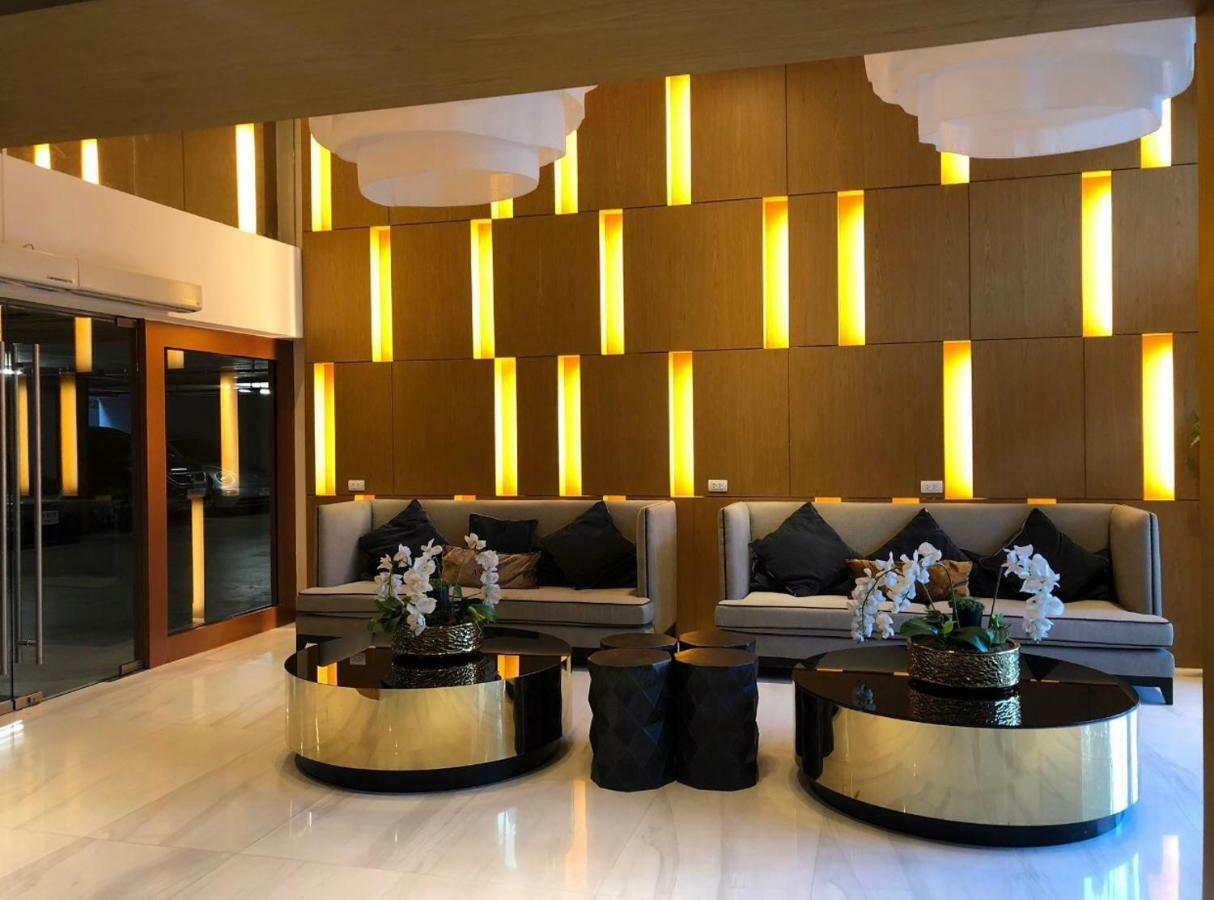 The Astra Suites Chiang Mai Eksteriør billede